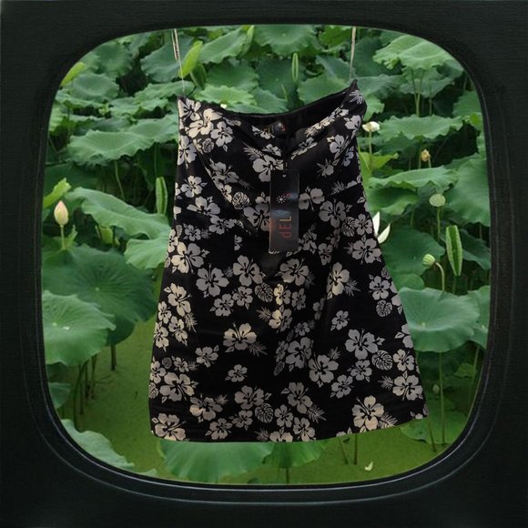 NWT Dollskill Delia's Hawaiian hibiscus mini dress - Picture 1 of 4